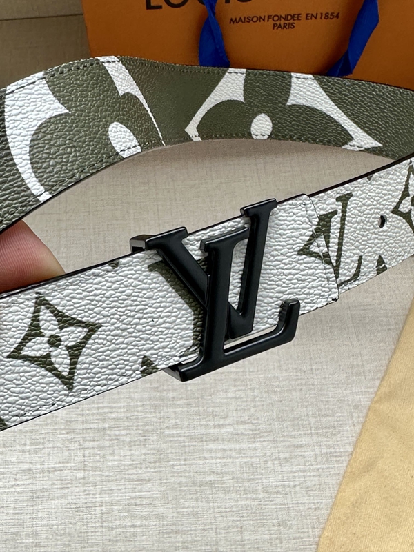 激安ルイヴィトンベルト背面デザイン